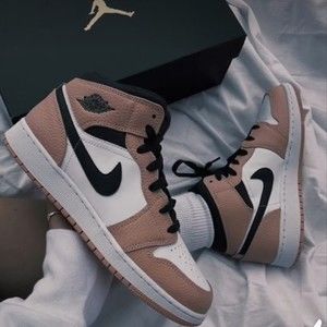 Meet your Posher, Cristabella